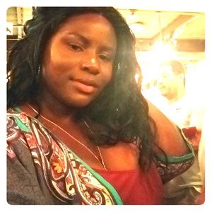 Meet your Posher, Aminata